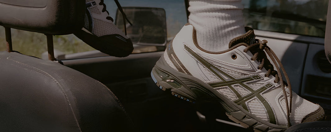 Why Black Dominates Autumn-Winter Footwear and Which Materials Retailers Actually Sell