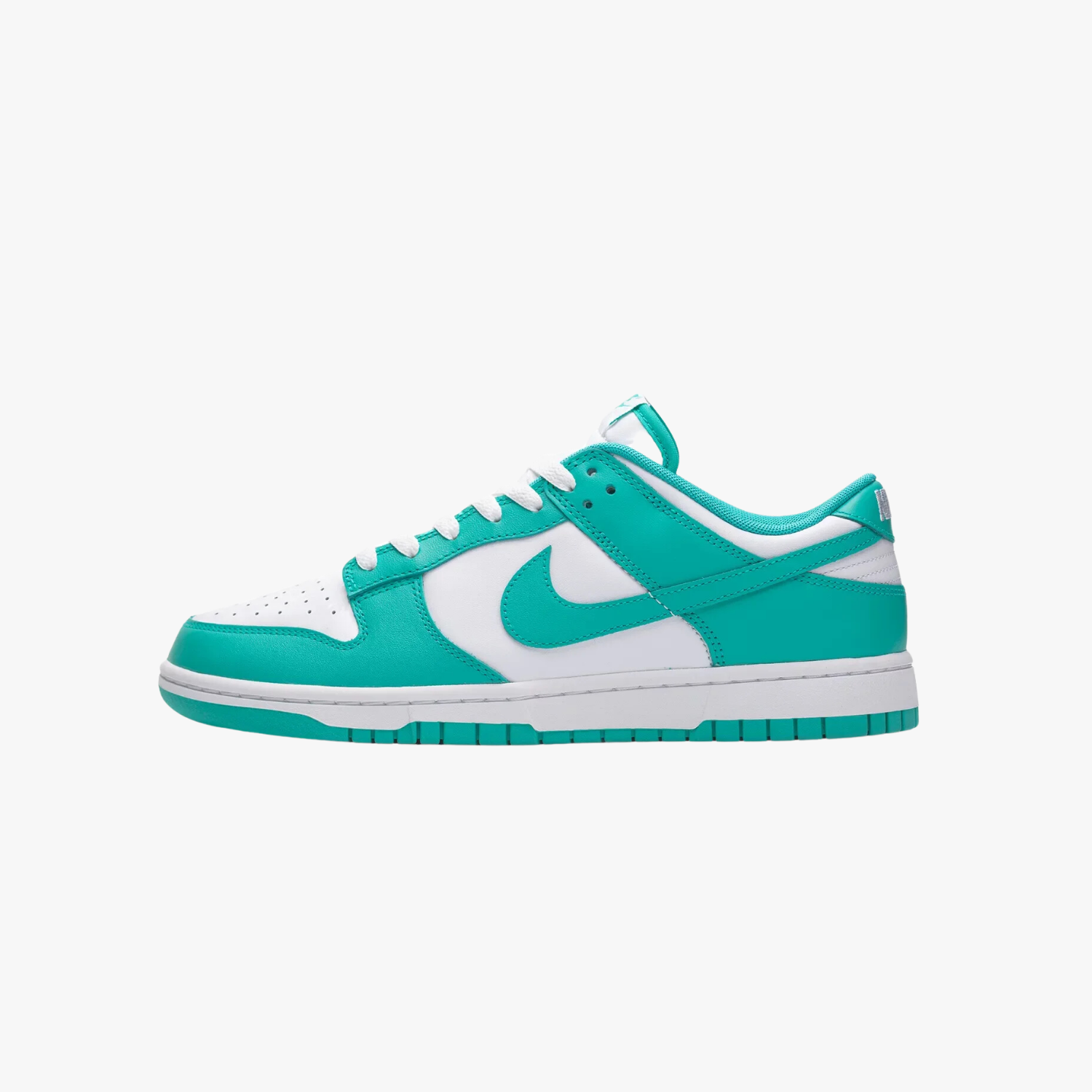 Nike-Dunk-Low-Clear-Jade-oversoles-1