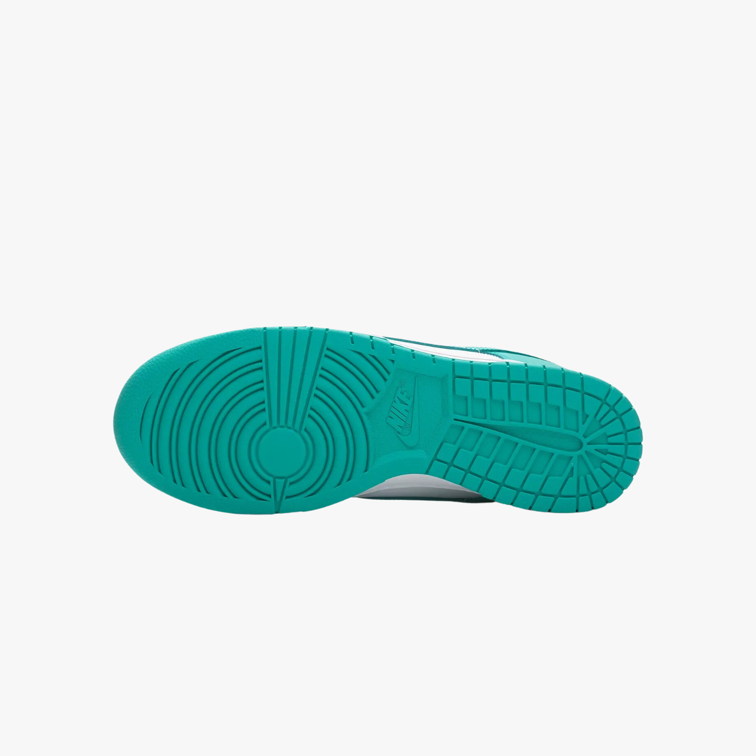 Nike-Dunk-Low-Clear-Jade-oversoles-4