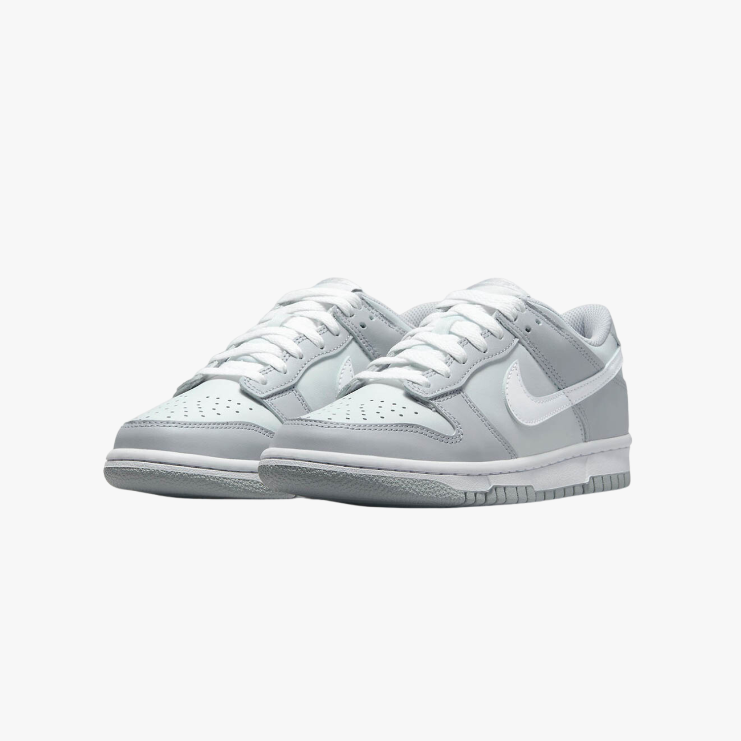 Nike-Dunk-Low-_Two-Toned-Grey_-oversoles-2