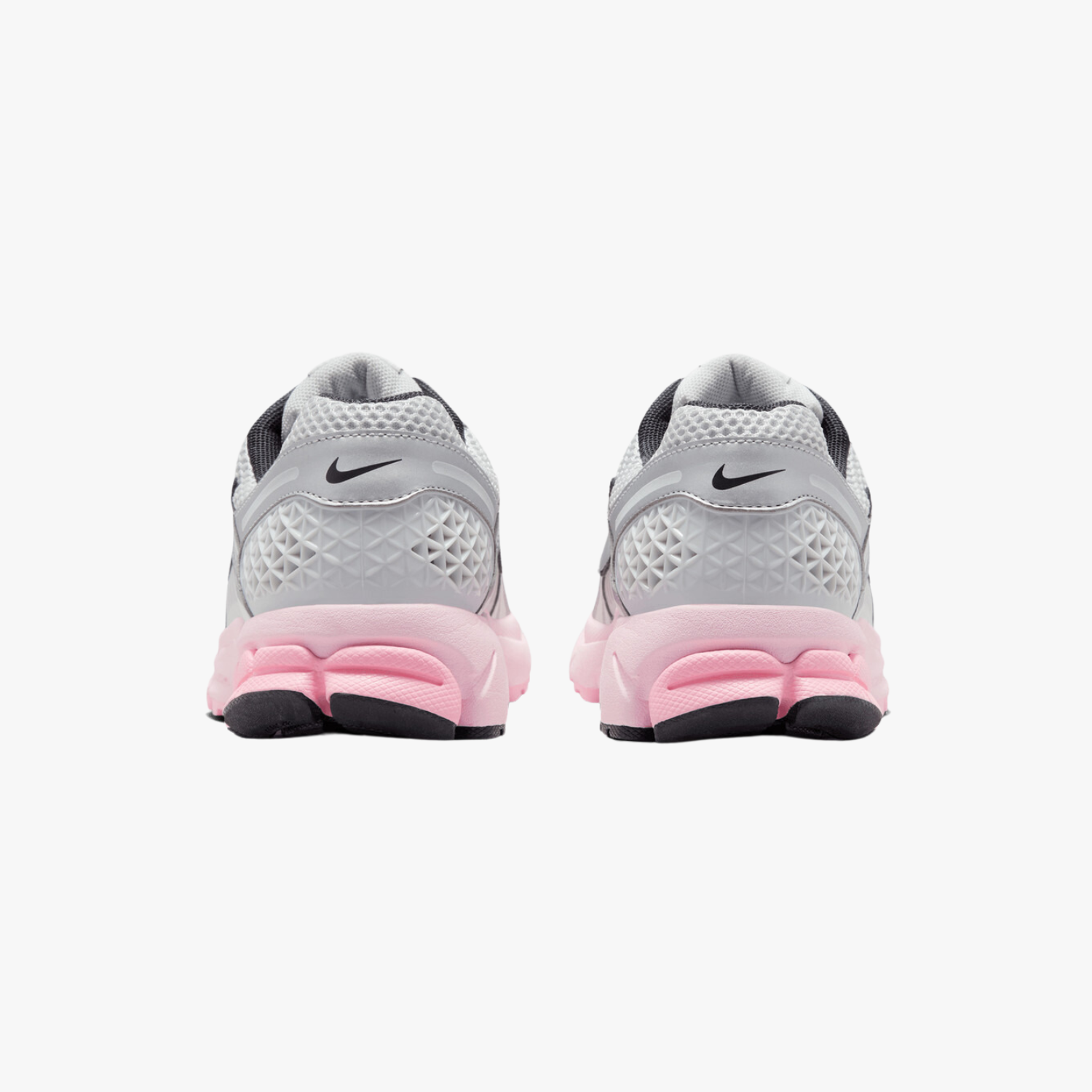 Nike-Zoom-Vomero-Photon-Dust-Pink-Foam-oversoles-4