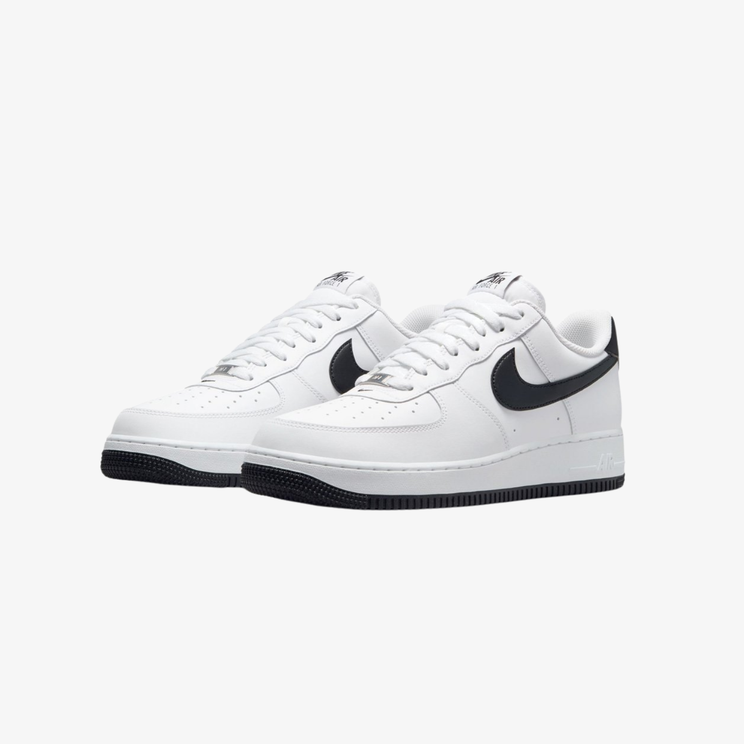 Nike Air Force 1 '07 "White and Black"